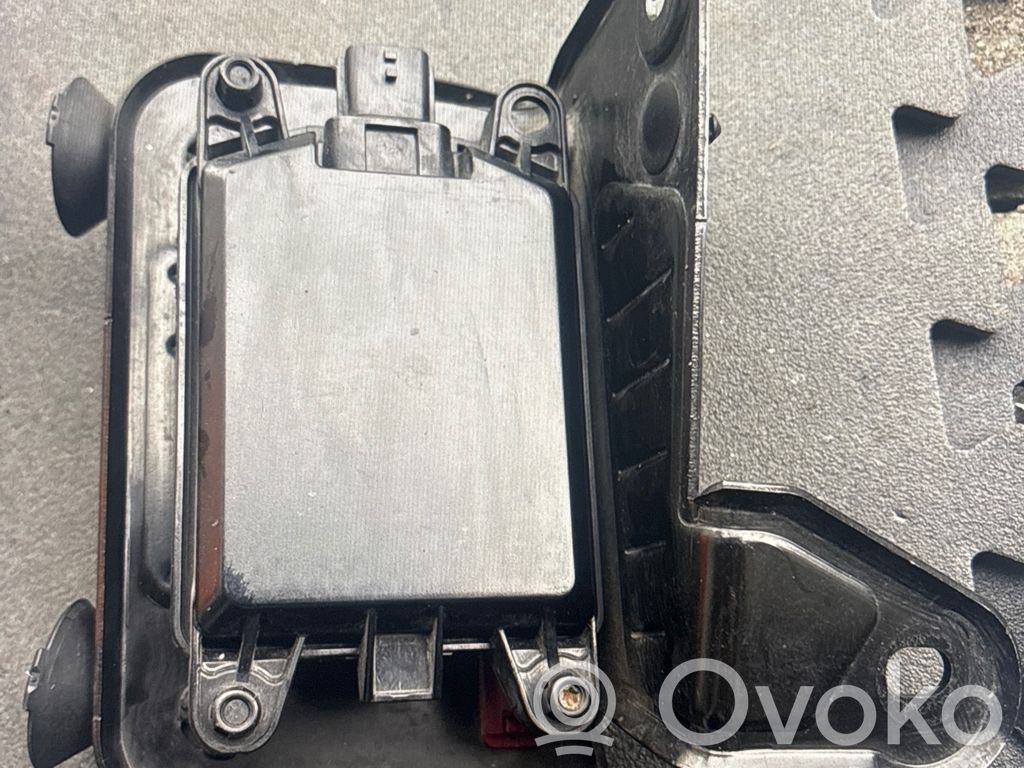 Sensor de radar Distronic   284381622R
