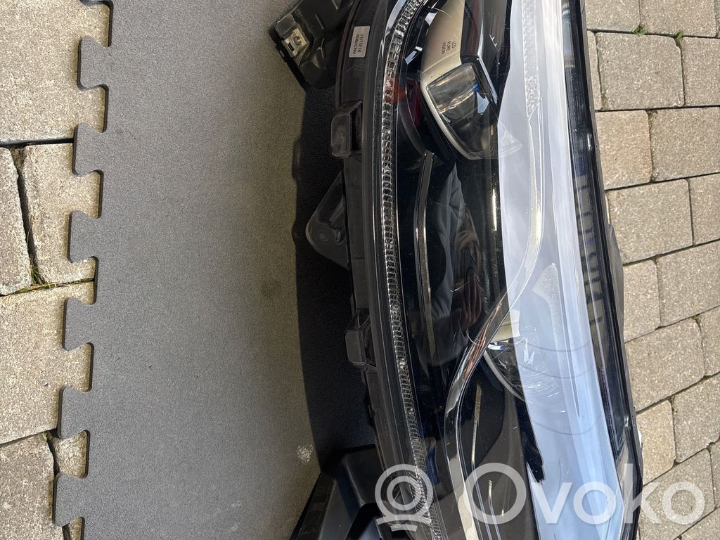 Renault Espace V (RFC) Far 