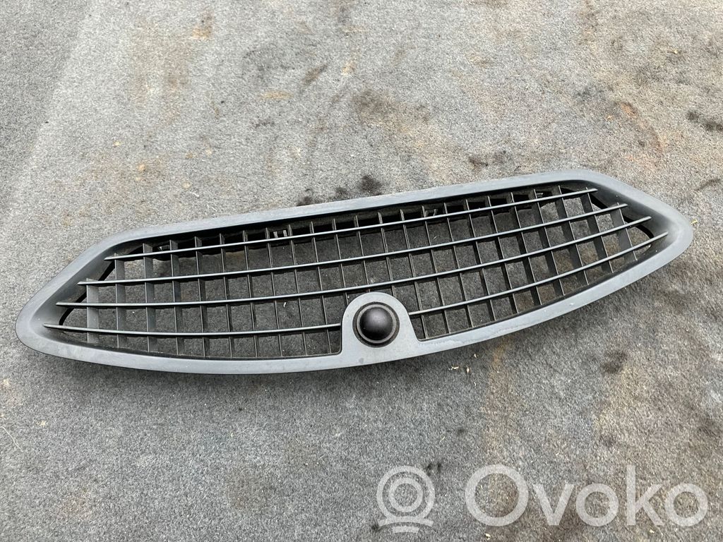 Ford Mondeo MK IV Dysze / Kratki środkowego nawiewu deski rozdzielczej 