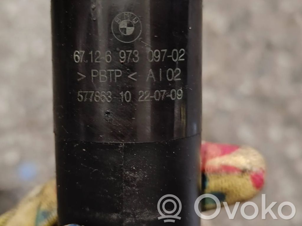 BMW 5 E60 E61 Windscreen/windshield washer pump 