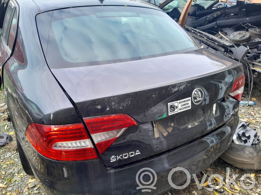 Skoda Superb B6 (3T) Cappelliera 
