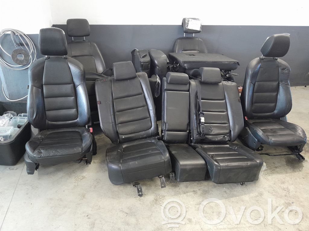 Interior set   15006