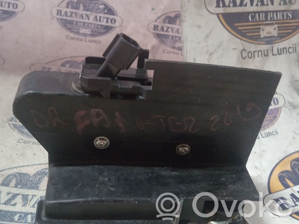 Dacia Duster Zamek drzwi przednich 