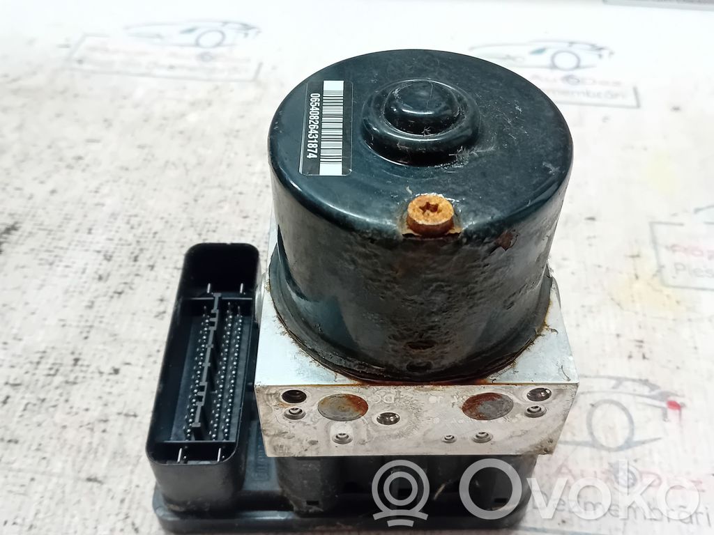 BMW 1 E81 E87 ABS Pump 