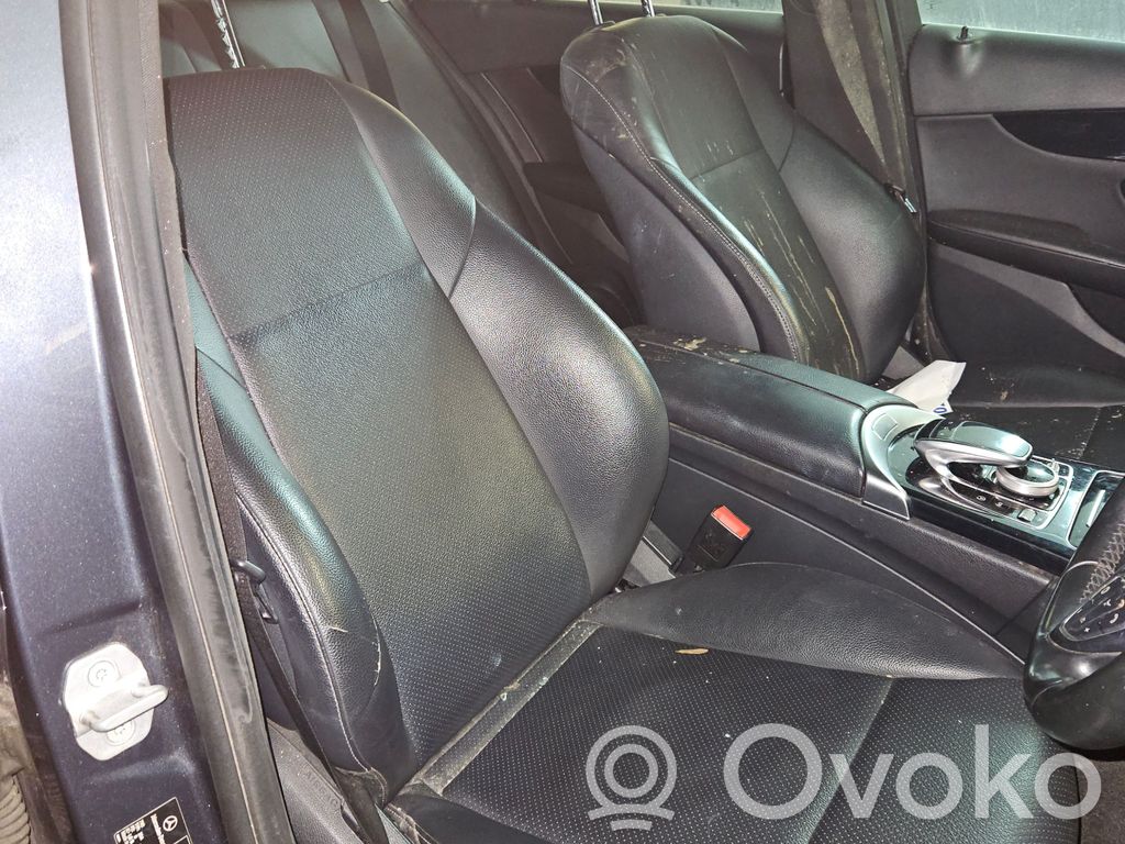 Mercedes-Benz C W205 Tapicerka / Komplet 