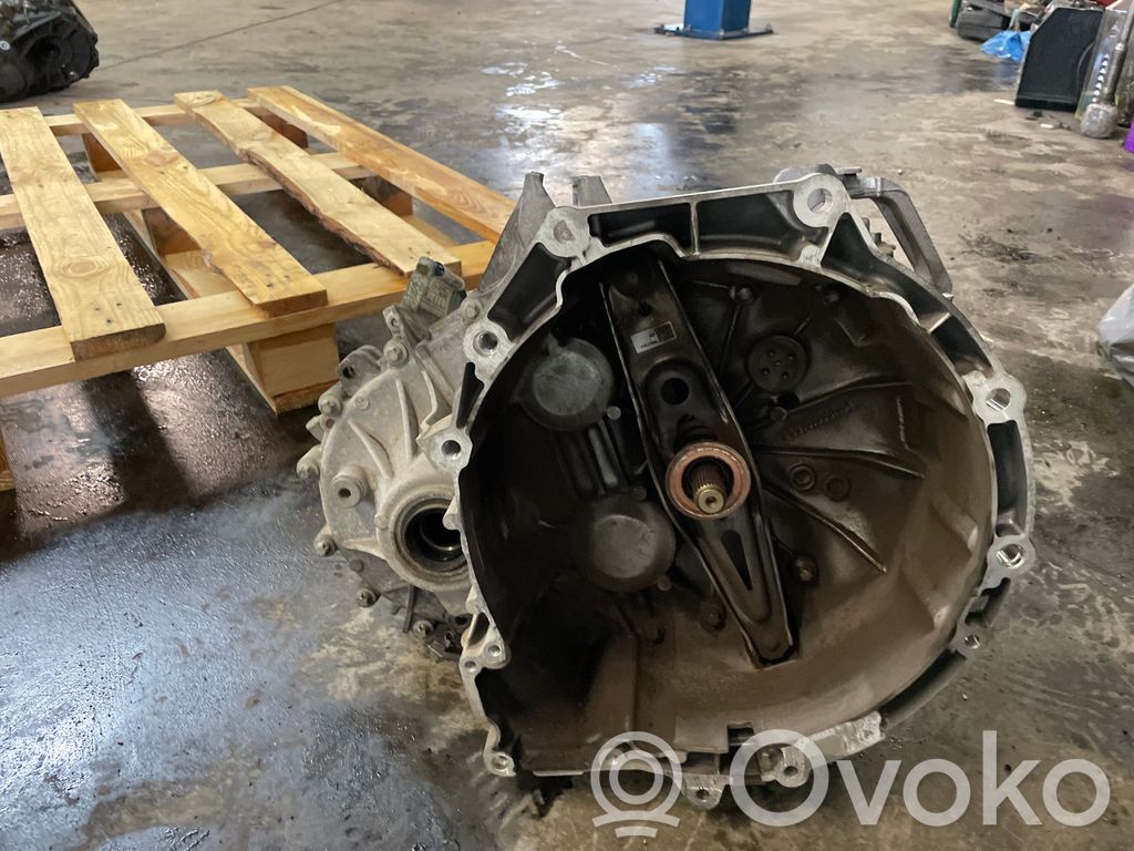 BMW 2 114 E6 E10 E20 Manualna 6-biegowa skrzynia biegów 