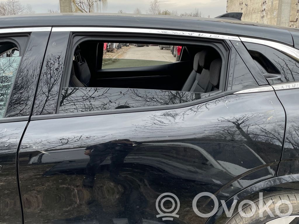 Rear door