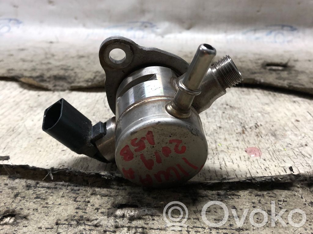 Volkswagen Tiguan Fuel injection high pressure pump 
