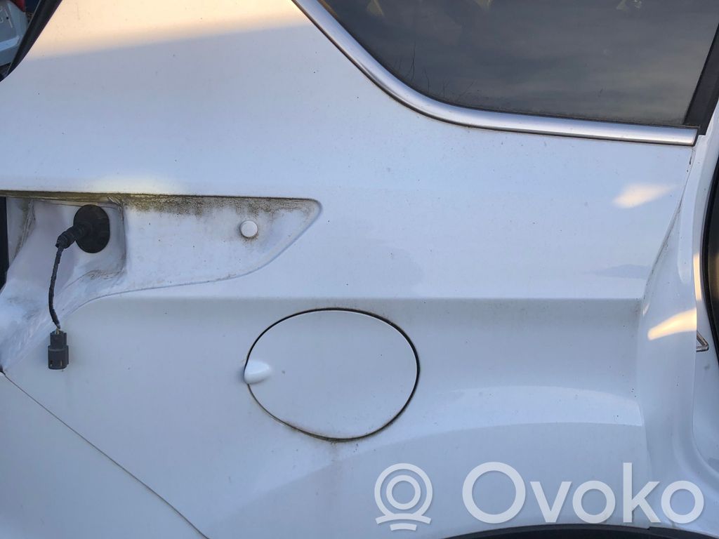 Ford Kuga I Błotnik przedni 
