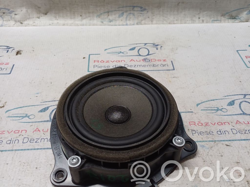 Rear door speaker