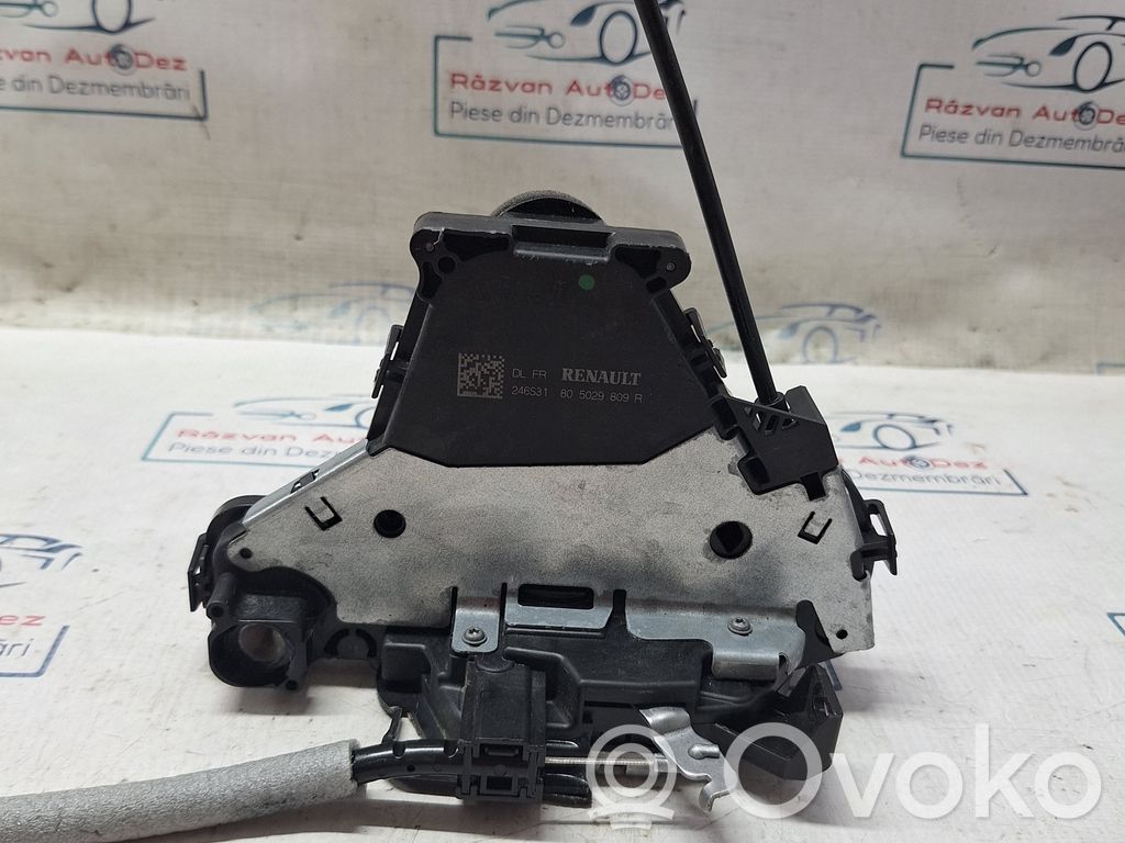 Renault Megane E-Tech Priekšpusē slēdzene 