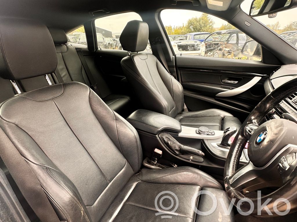 Interior set
