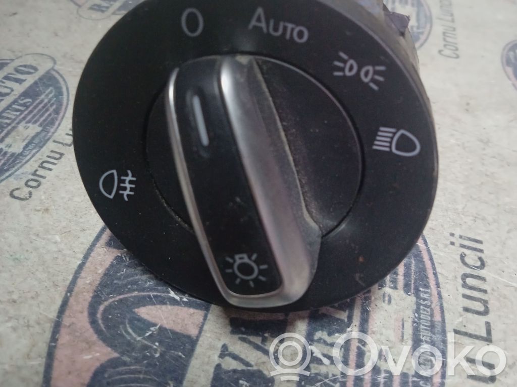 Volkswagen Golf VI Включатель фонарей 