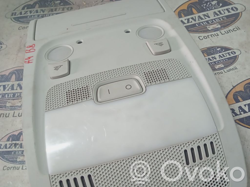 Audi A4 S4 B8 8K Etuistuimen valo 