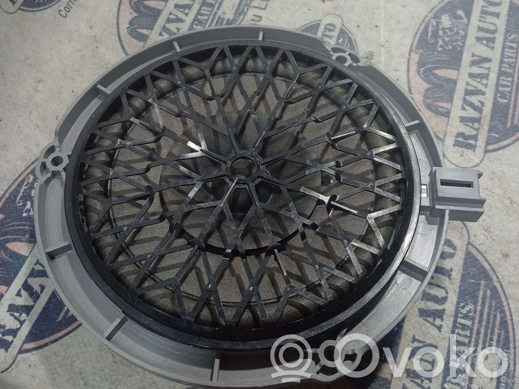 Peugeot 2008 I Rejilla moldura del altavoz en la bandeja del maletero 