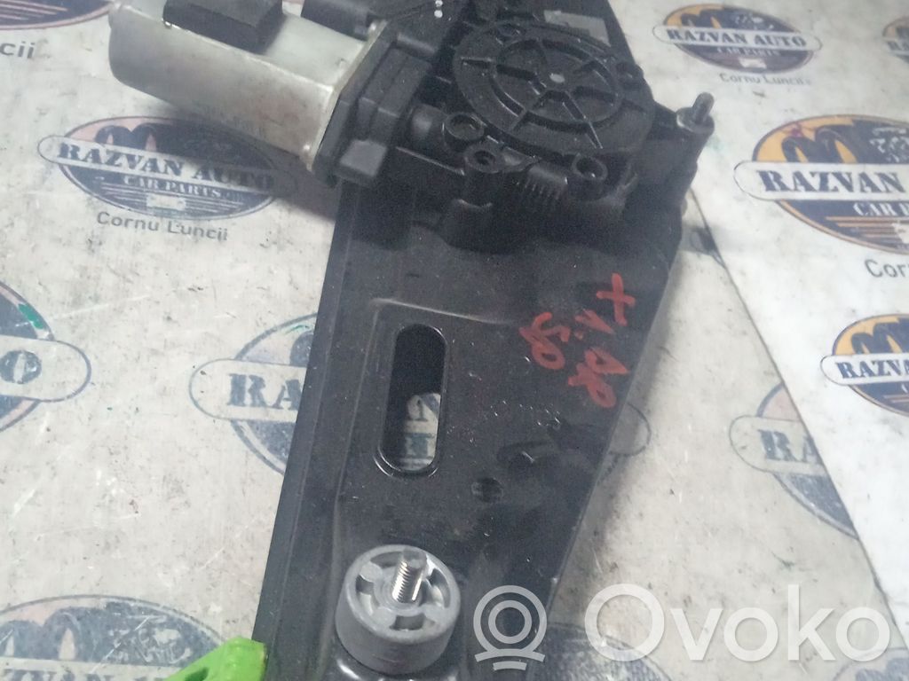 BMW X1 E84 Elektryczny podnośnik szyby drzwi tylnych 