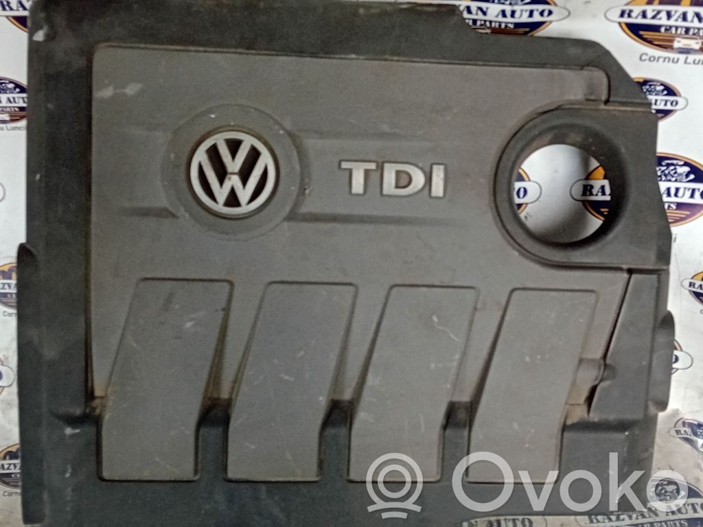 Volkswagen PASSAT B7 Capac protecție motor 