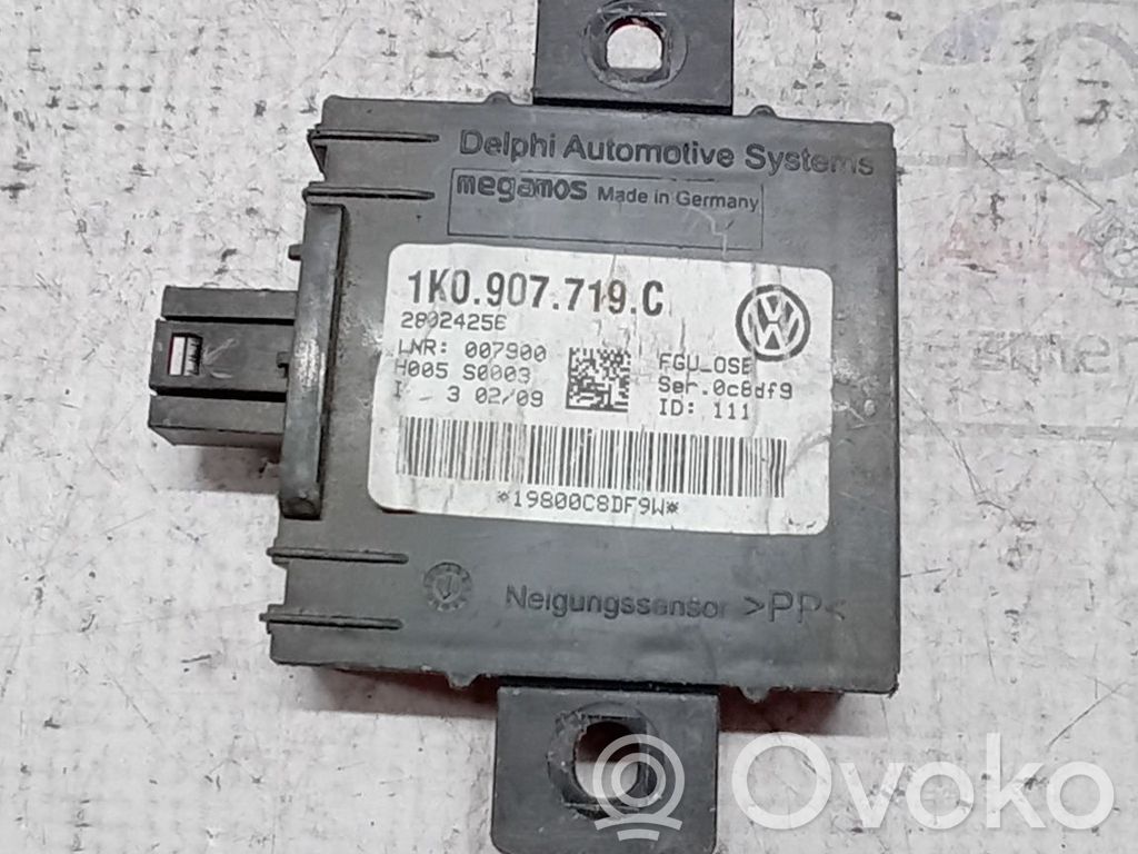 Volkswagen Eos Unitate/modul control alarmă 
