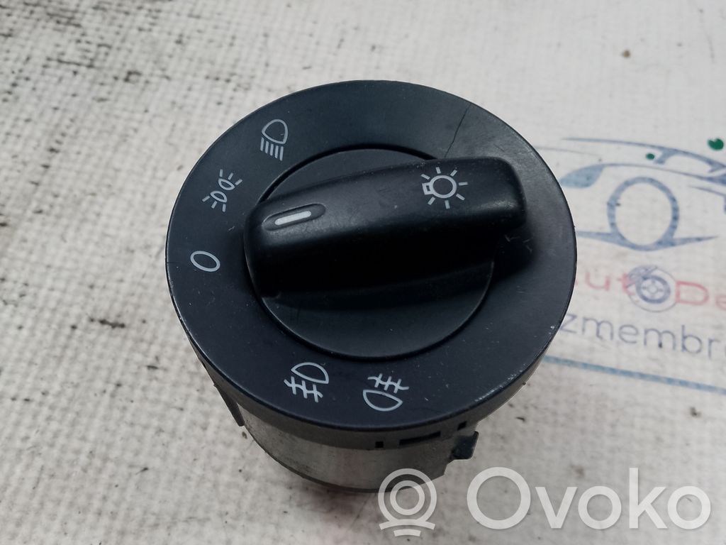 Volkswagen Eos Przełącznik świateł 