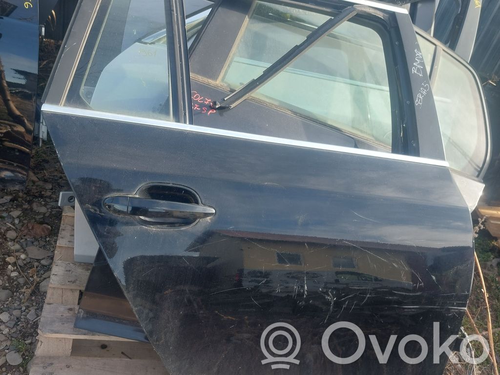 Rear door