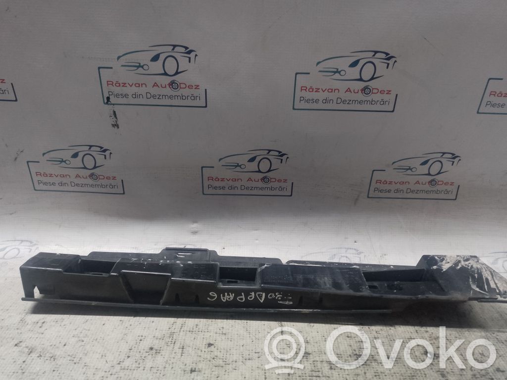 BMW 3 F30 F35 F31 Ślizg listwy progowej 