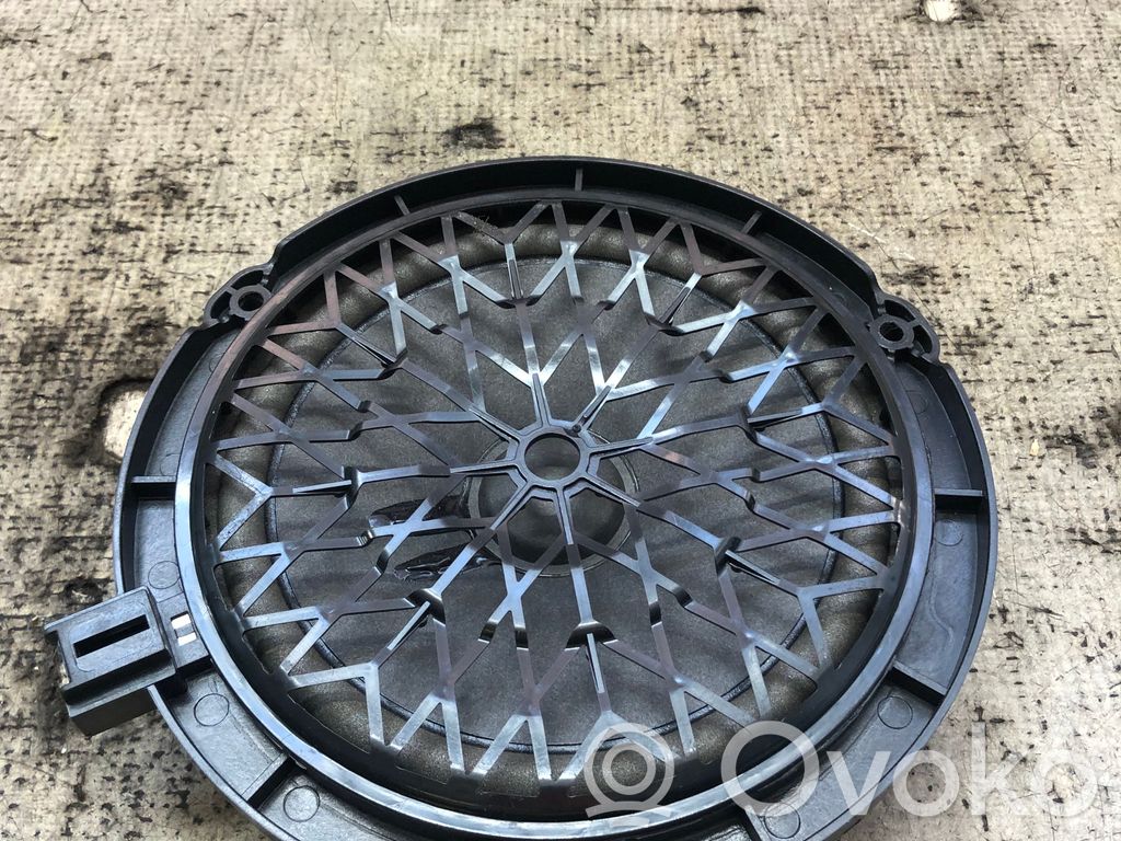 Altavoz de la puerta delantera