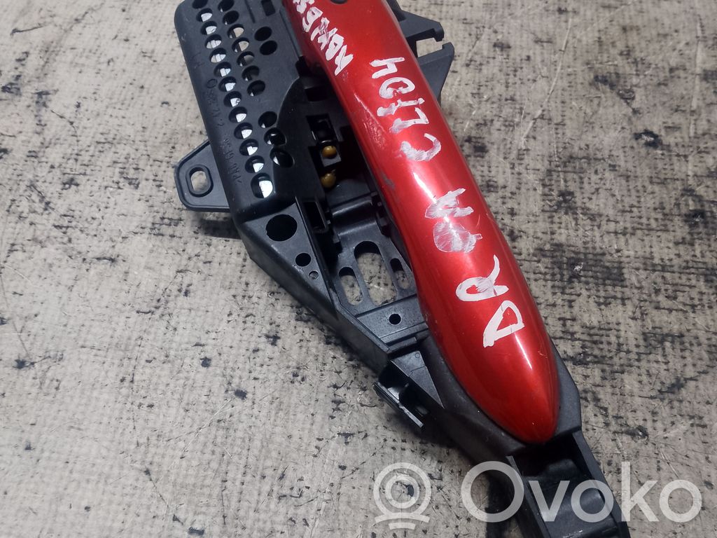 Renault Clio IV Front door exterior handle 