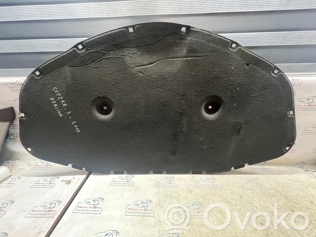 Skoda Superb B8 (3V) Engine hood trim 