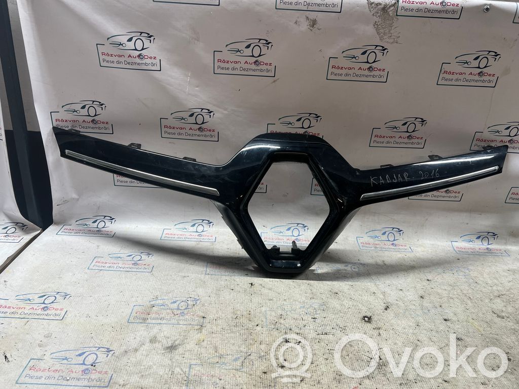 Renault Kadjar Grotelės apatinės (trijų dalių) 