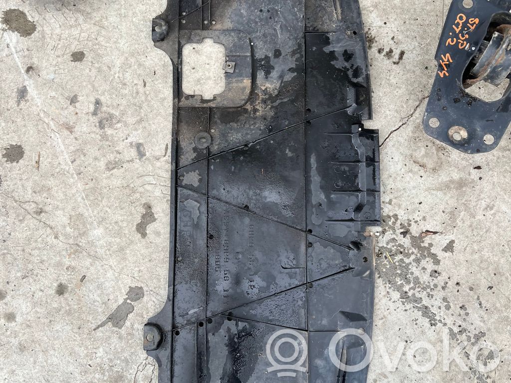 Mazda 6 Placa protectora/plataforma del parachoques delantero 