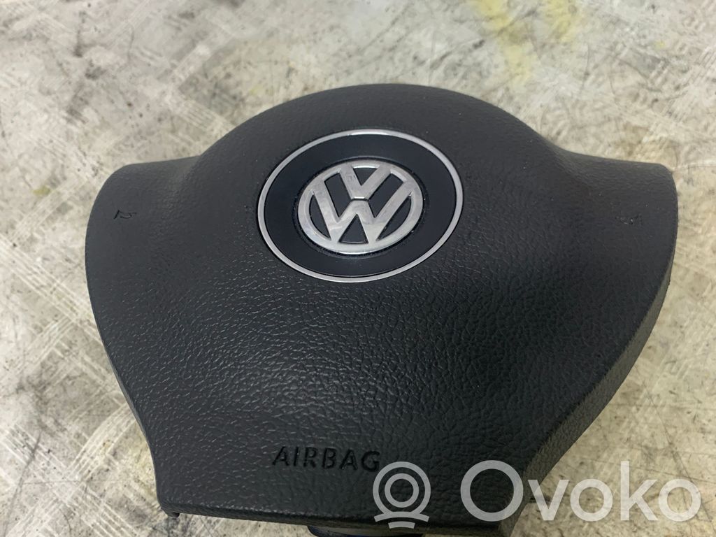 Volkswagen PASSAT CC Vairo oro pagalvė 