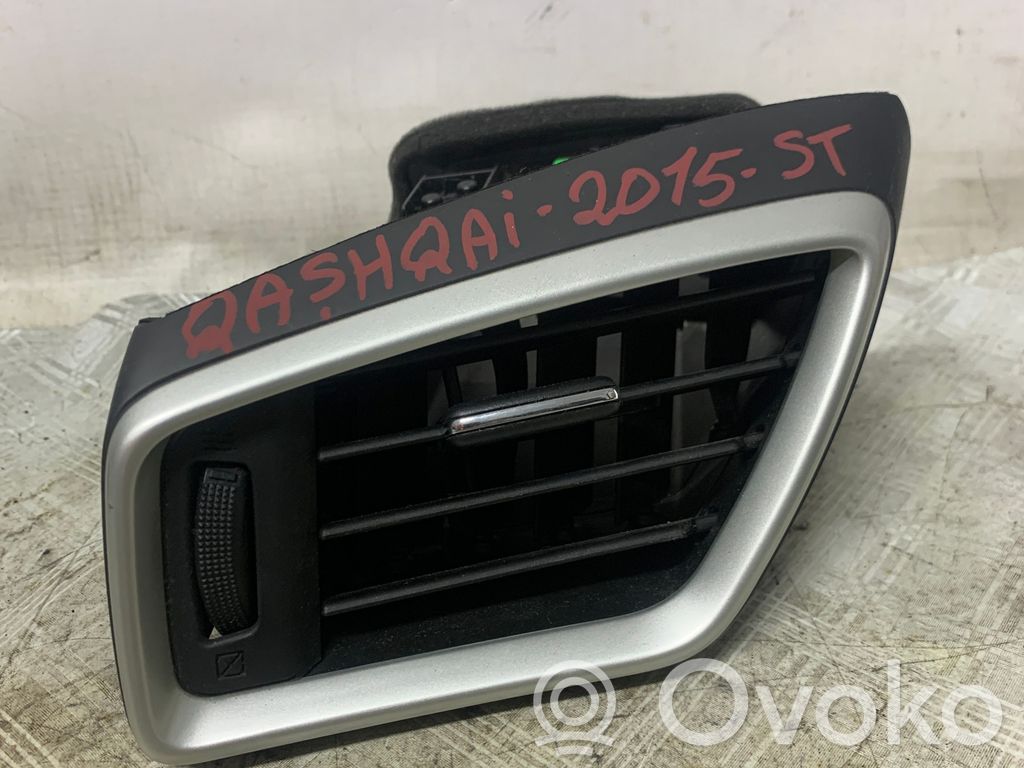 Nissan Qashqai Grille d'aération centrale 