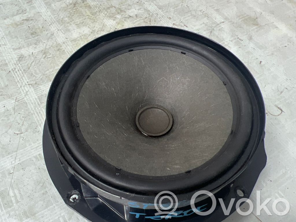 Volkswagen T-Roc Rear door speaker 