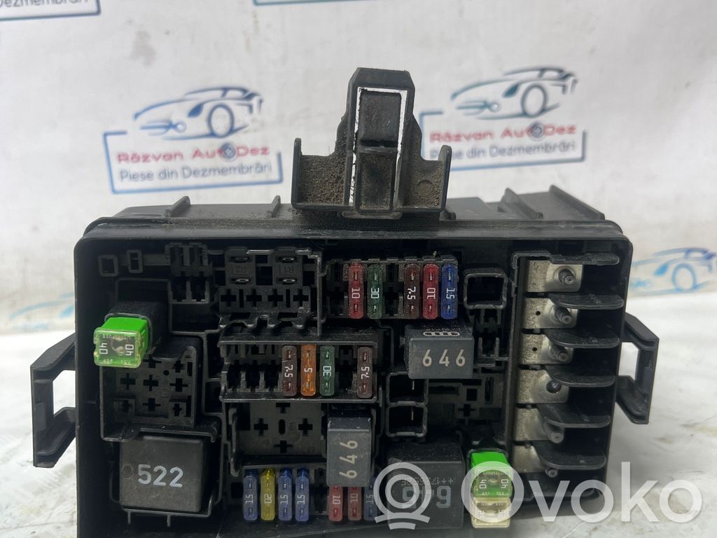 Volkswagen PASSAT B8 Fuse module 