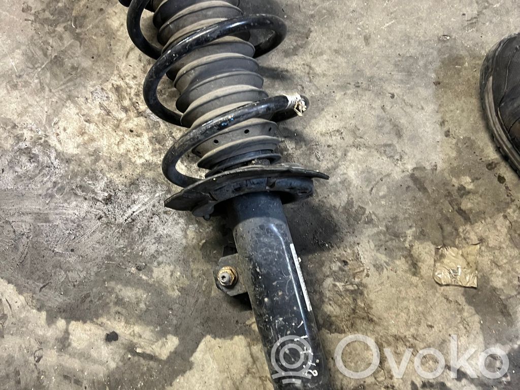 BMW X1 E84 Parachoques delantero 