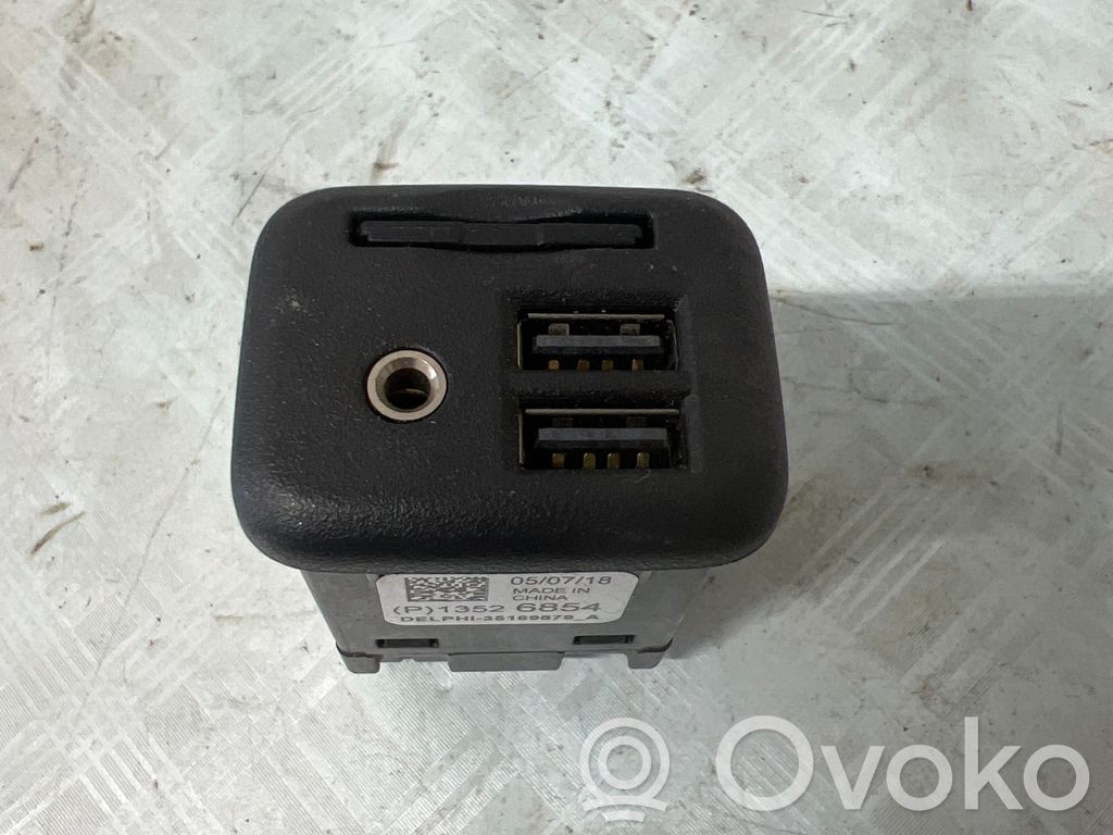 Opel Insignia B Unidad de control del USB 