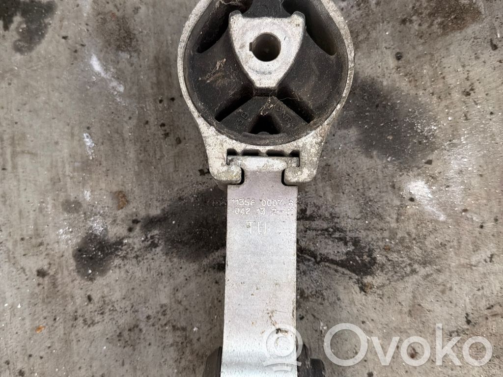 Moottorin kiinnikekorvake   113560007R,113560007R