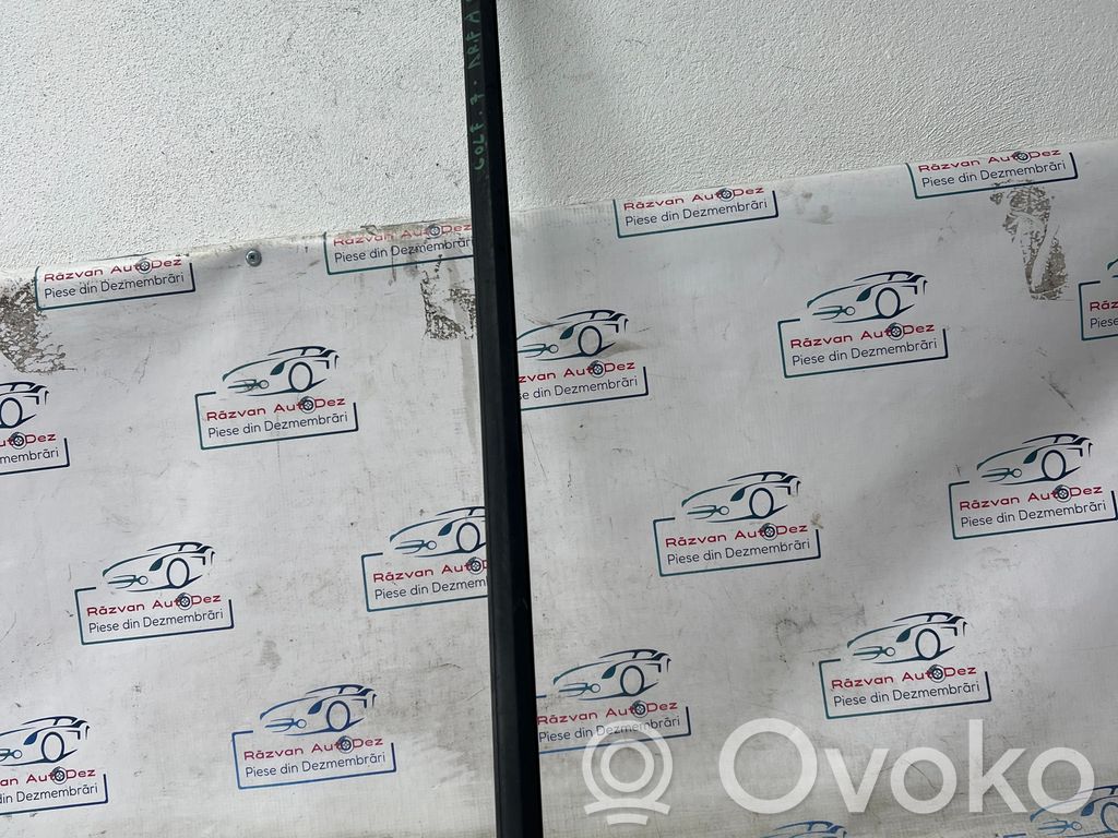 Volkswagen Golf VII Guarnizione in gomma finestrino/vetro portiera anteriore 