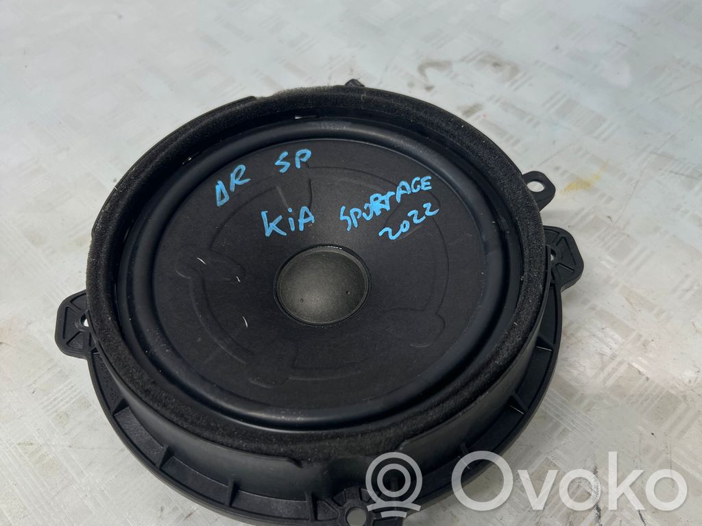 KIA Sportage Rejilla moldura del altavoz en la bandeja del maletero 