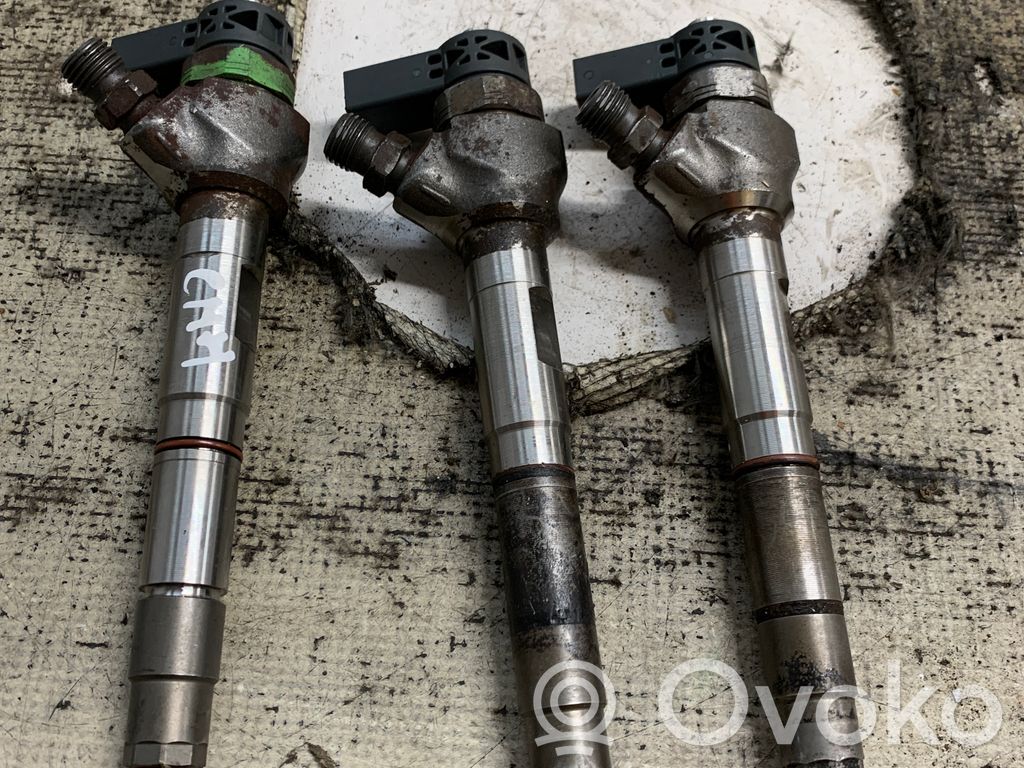 Audi A4 S4 B8 8K Polttoainesuutin 