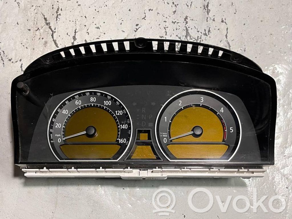 BMW 7 E65 E66 Nopeusmittari (mittaristo) 