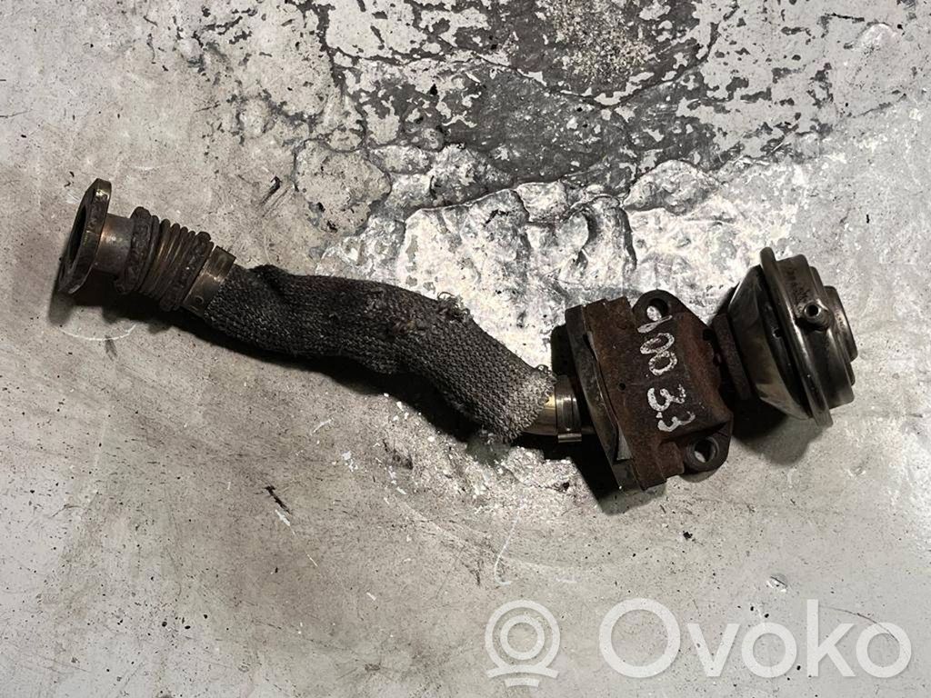 Audi A8 S8 D2 4D EGR-venttiili/lauhdutin 