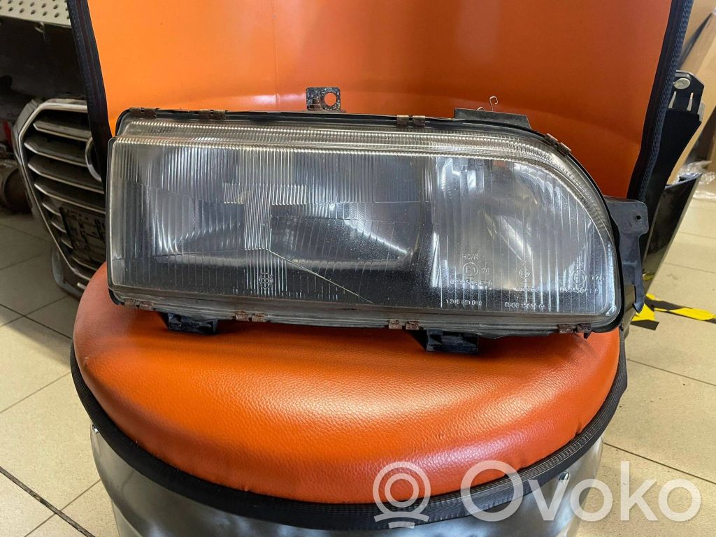 Headlight/headlamp   0301072322