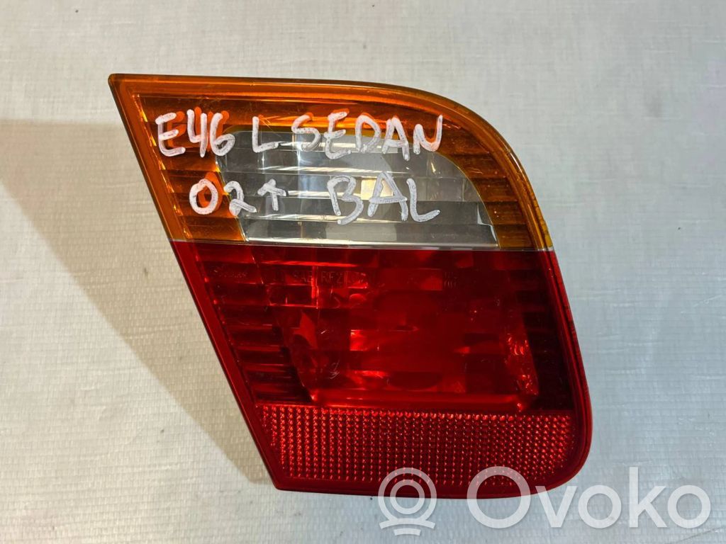 BMW 3 E46 Aizmugurējais lukturis pārsegā 