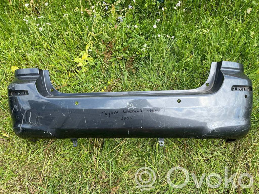 Toyota Corolla Verso AR10 Bară spate 