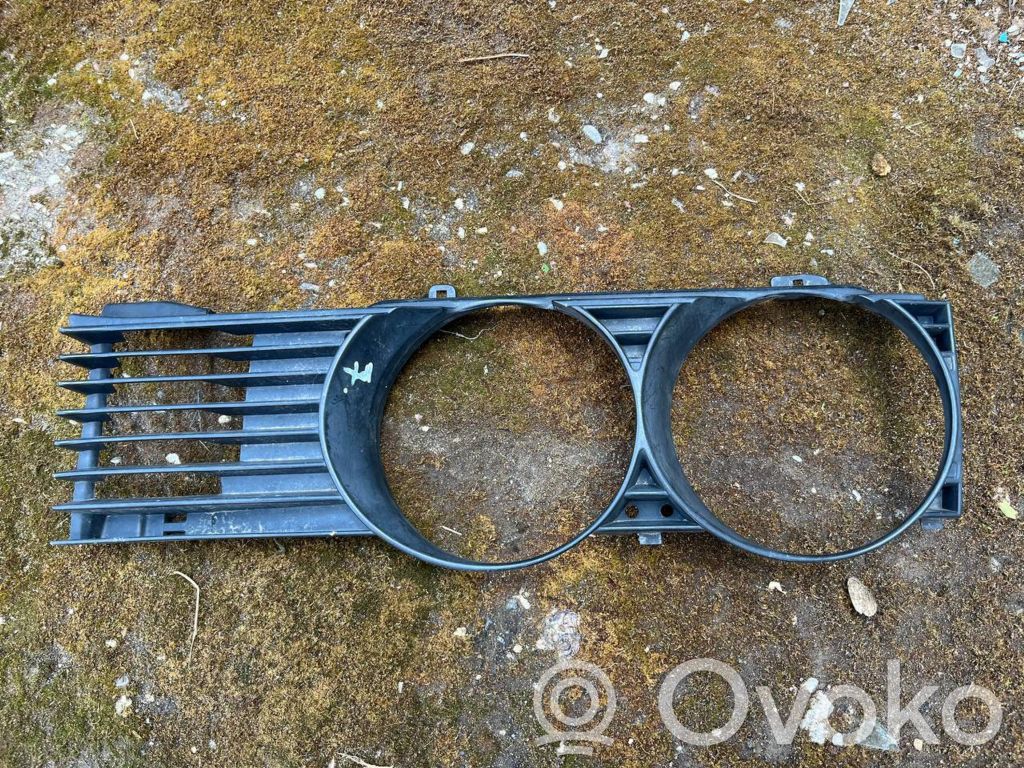 BMW 7 E32 Under headlight/headlamp trim 
