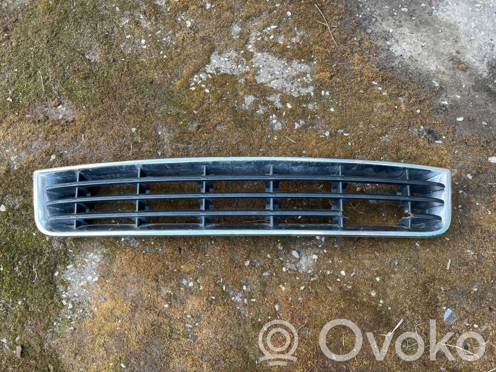 Audi A8 S8 D3 4E Front bumper lower grill 