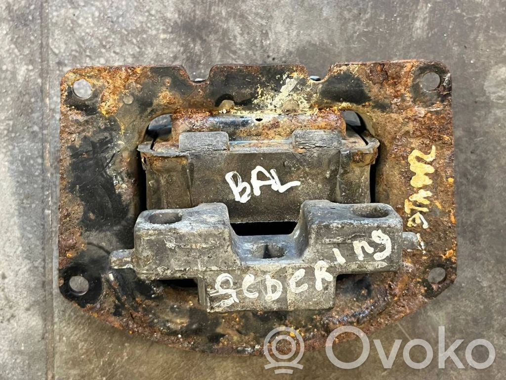 Chrysler Sebring (ST-22 - JR) Engine mount bracket 