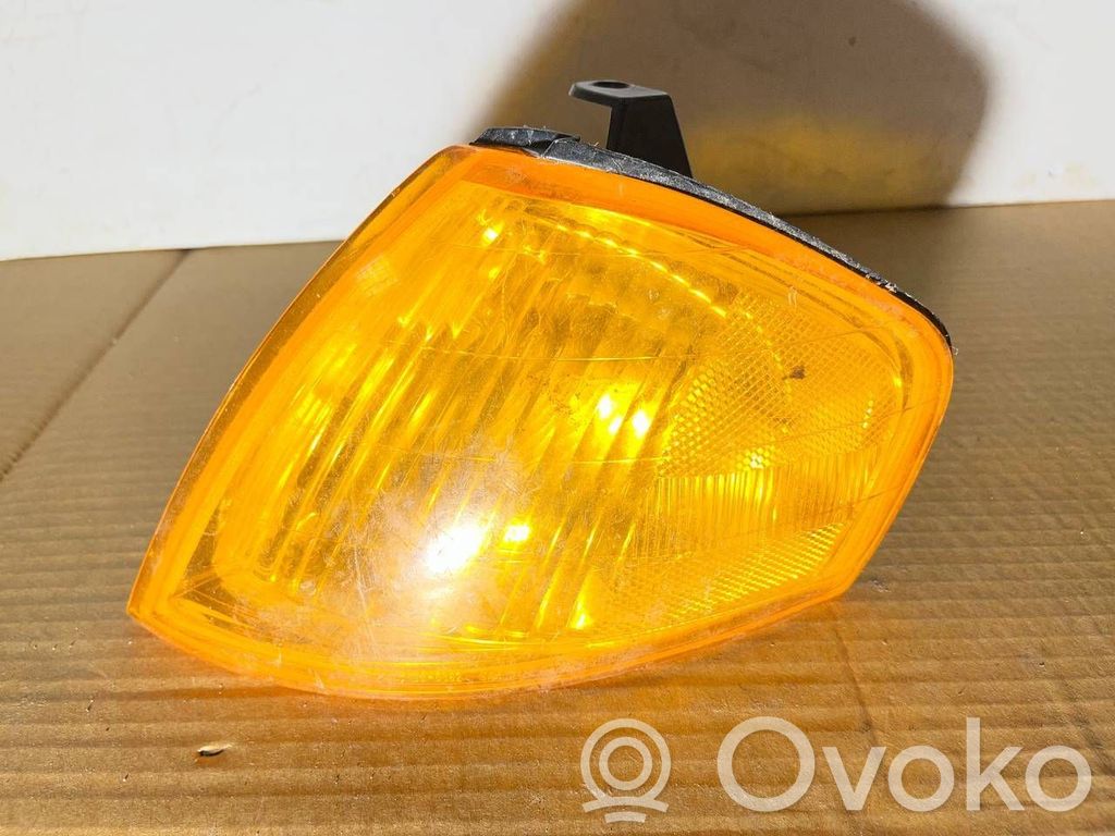 Mazda 323 F Frontblinker 