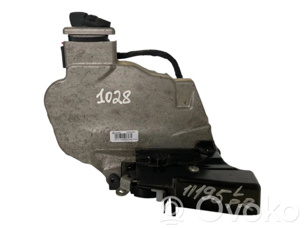 Volvo C70 Front door lock 